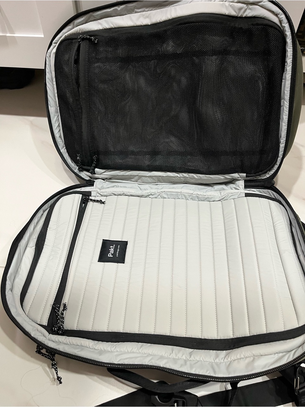 PAKT the travel backpack Forest green 35L - Picture 12 of 16